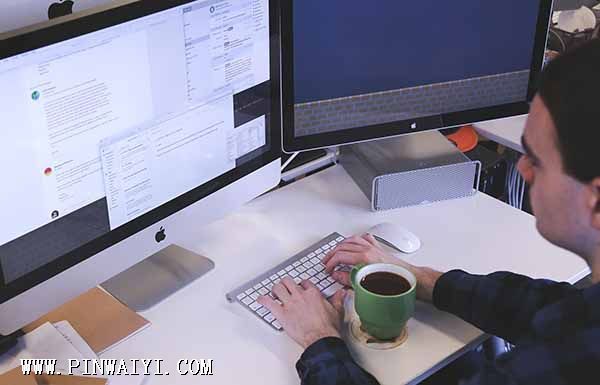 typing-g99dfd073d_1920.jpg