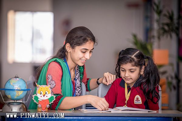 tutoring-gaf251f361_1920.jpg